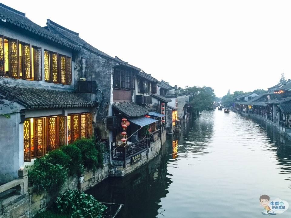 黄晓明《中餐厅6》热播，他在节目中的主持控场能力怎么样？游戏画面